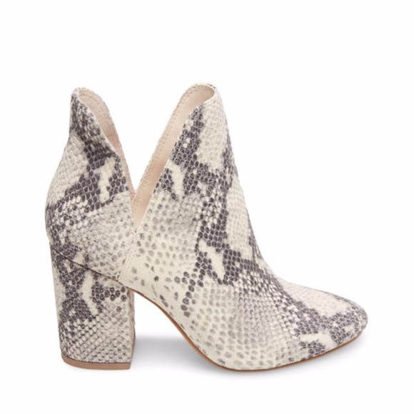 Steve Madden Shoes - NEW Steve Madden Rookie Natural Snake Booties NWT
